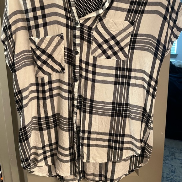 Nordstrom Top Super Comfy & Soft! - Picture 2 of 2